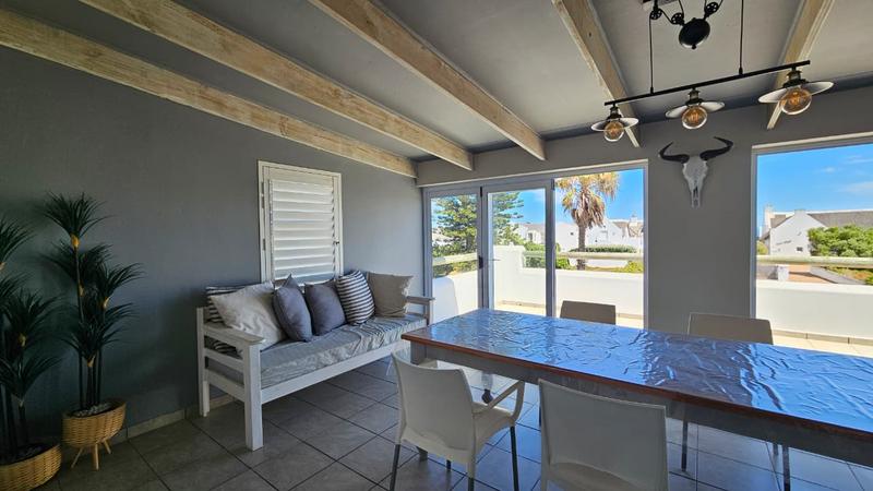 4 Bedroom Property for Sale in Lampiesbaai Western Cape